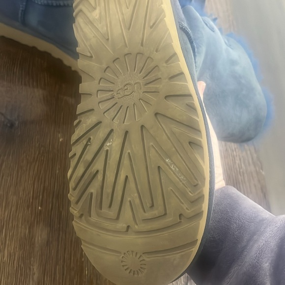 Kids UGG Bailey bow II boots size US 6 EU 37 - Picture 10 of 10